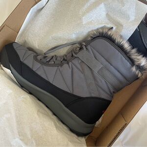 Columbia Gray and Black Winter Boots with Insulated Design